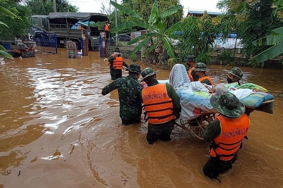 army2pr's tweet photo. สานต่อ ทำดี น้อมรำลึกพระมหากรุณาธิคุณ ในหลวงรัชกาลที่ 5 และ รัชกาลที่ 9 ตลอดเดือนตุลาคมนี้ 
#ทหารพระราชาดูแลประชา https://t.co/RV81Gz3bOh