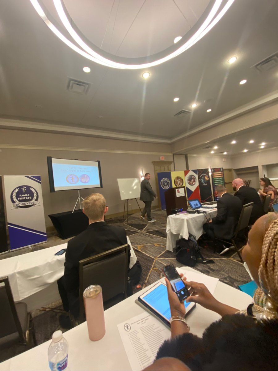 FFLSolidLife's tweet image. Really enjoyed pouring into hungry leaders at yesterday’s Birmingham conference! #BestBusinessEver

#clinklinkinbio #lifeinsurance #lifeinsuranceagent #lifeinsurancematters #FamilyFirstLife #AmericanIncomeLife #primerica