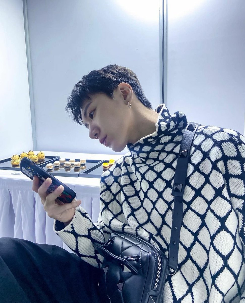 nctenpicsBU's tweet photo. #tenlee_1001 Instagram update

📎https://t.co/7CfSiXKgTI
#TENxValentinoResignify https://t.co/CFz8pWVQrd