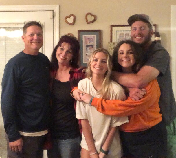 The best birthdays are spent with family…and I sure do love mine! @hannahdavis1019 <a href="/Emilydavis4589/">Emily☮️</a>