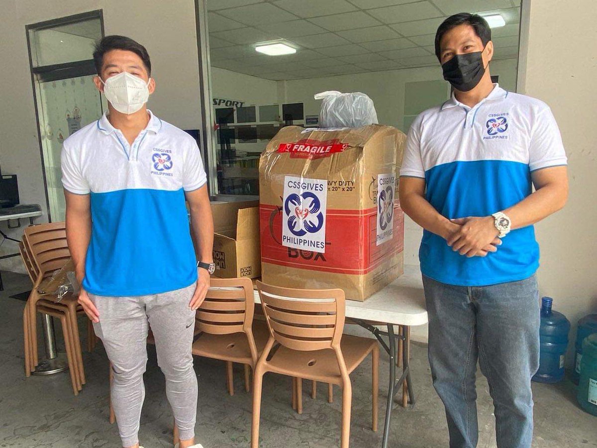 css_ph's tweet photo. 3,000 meals delivered!
Project HCW Relief Day 30 - hot meals delivered to our Covid front line heroes at Gat Andres Bonifacio Hospital, Manila.
It is our privilege to have served 3,000 frontliners as of today!
#care #share #serve #give #bayanihan #hcwrelief #ToGodbeTheGlory https://t.co/xriAWvfuBn