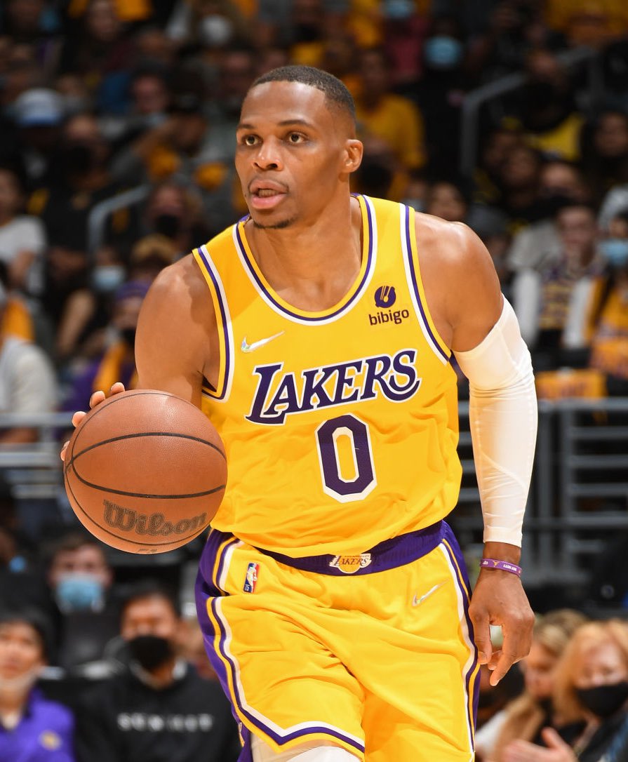 TheDunkCentral's tweet photo. Russell Westbrook in his Lakers debut: 

8 points 
4/13 FG
4 turnovers 
-26 https://t.co/I2eyXLbRlM