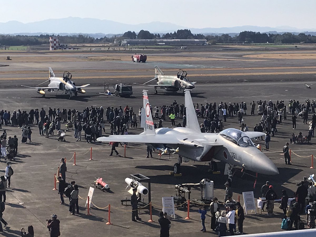 shimo079's tweet photo. 新田原基地の航空祭は中止だけど、基地公開行事ウィークエンド新田原の開催決定、詳しくは新田原基地ホームページを確認😁

https://t.co/TOMj4FMkLX https://t.co/qwR2GOT4Q5