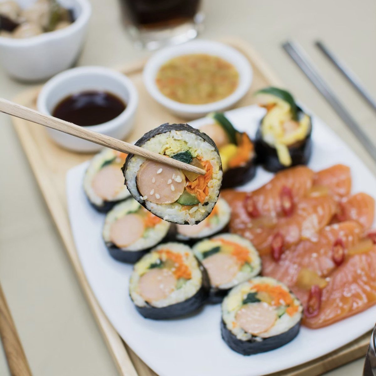 กลางวันนี้รับคิมบับทานคู่กับแซลมอนดองมั้ยคะ? 

คิมบับของ #ออนนี่สายดอง ไส้แน่น เต็มคำ สดใหม่ ทำวันต่อวัน จะทานกับกุ้งดองหรือแซลมอนดองซอสเกาหลีก็เข้ากั๊นเข้ากัน
สนใจสั่งอาหารได้ที่ 
Line : lin.ee/2K0WdLdSI
Delivery :  Lineman และ Robinhood สามารถค้นหาชื่อร้านได้เลยค่ะ