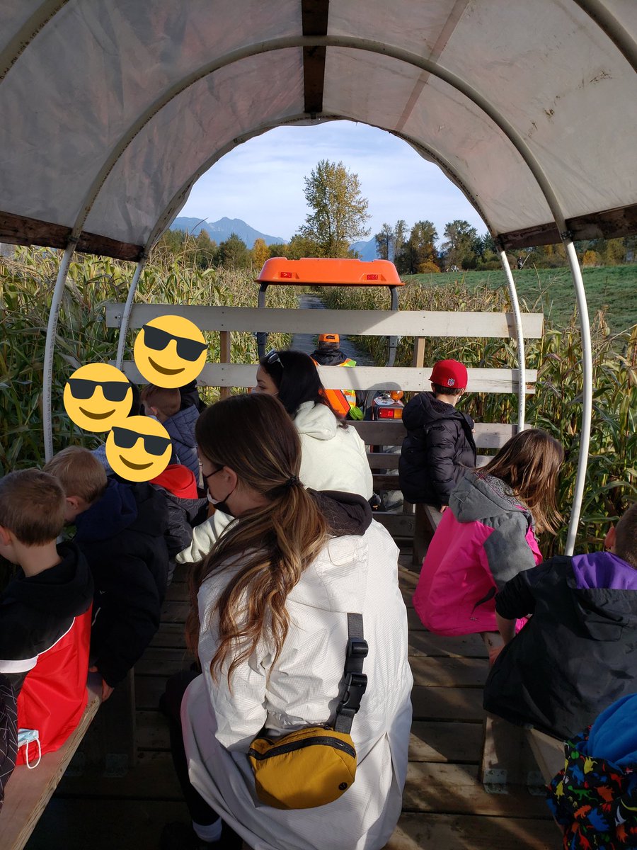 JGillmpsd's tweet photo. Such an amazing experience to take our students to @laitypumpkinpatch
The smiles, the learning,and the excitement was endless. A true example that education has no borders. Thankful for our volunteers and amazing weather. #lovefieldtrips #pumpkinpatch
#outdoorlearning https://t.co/EntlkW3BVT