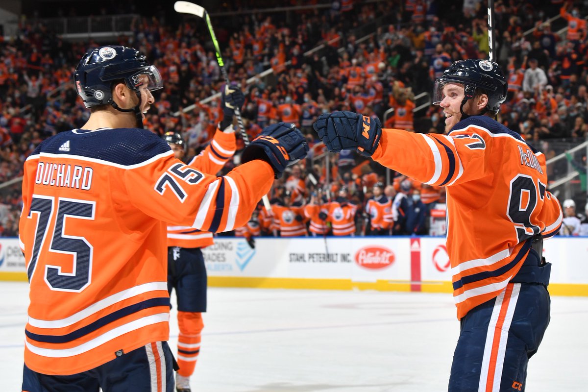 EdmontonOilers's tweet photo. 3-0-0. #LetsGoOilers https://t.co/qQ9dfpa9NF