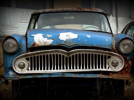 junkitflorida's tweet photo. We buy junk cars fast and easy. With our quick loading trailers, we'll tow away that old clunker in no time at all - guaranteed or you get 100% of its value back! Unwanted vehicle removal has never been easier than with Junk It Florida. Call us today at (954) 358–4879 https://t.co/uopjmUbk64