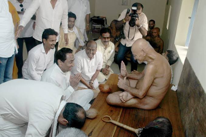 दया, धर्म एवं क्षमा की साक्षात् मूरत , आध्यात्मिकता के प्रसारक जैन संत शिरोमणि आचार्य श्री 108 विद्यासागर जी महाराज के अवतरण दिवस पर सादर चरण वन्दन !