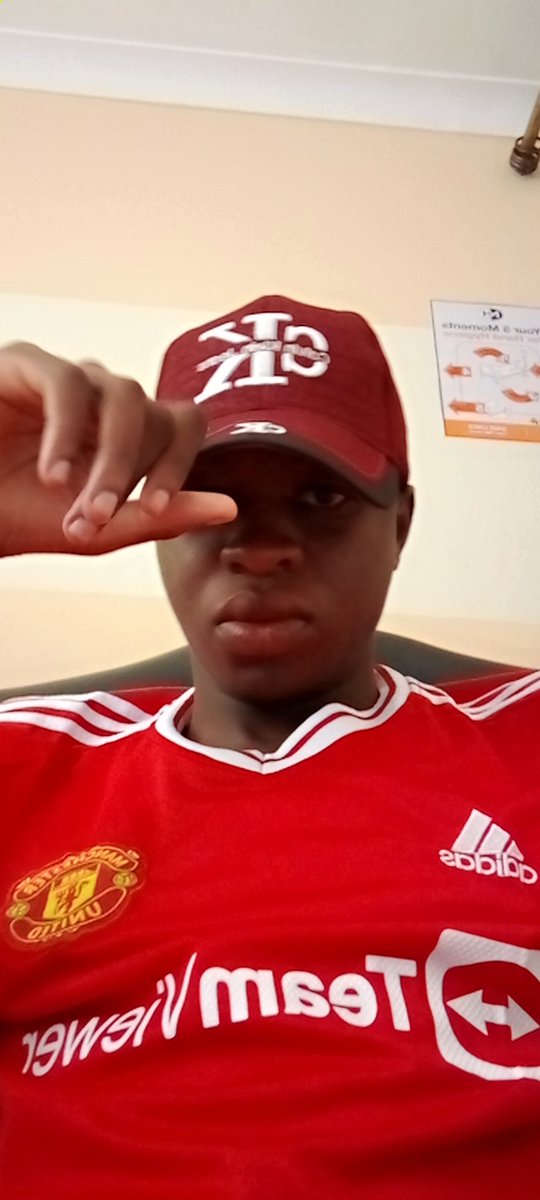 EdwinBrain1's tweet image. Hw do u manage to keep that food in ur container till lunch it's jst 9am en am half way😋