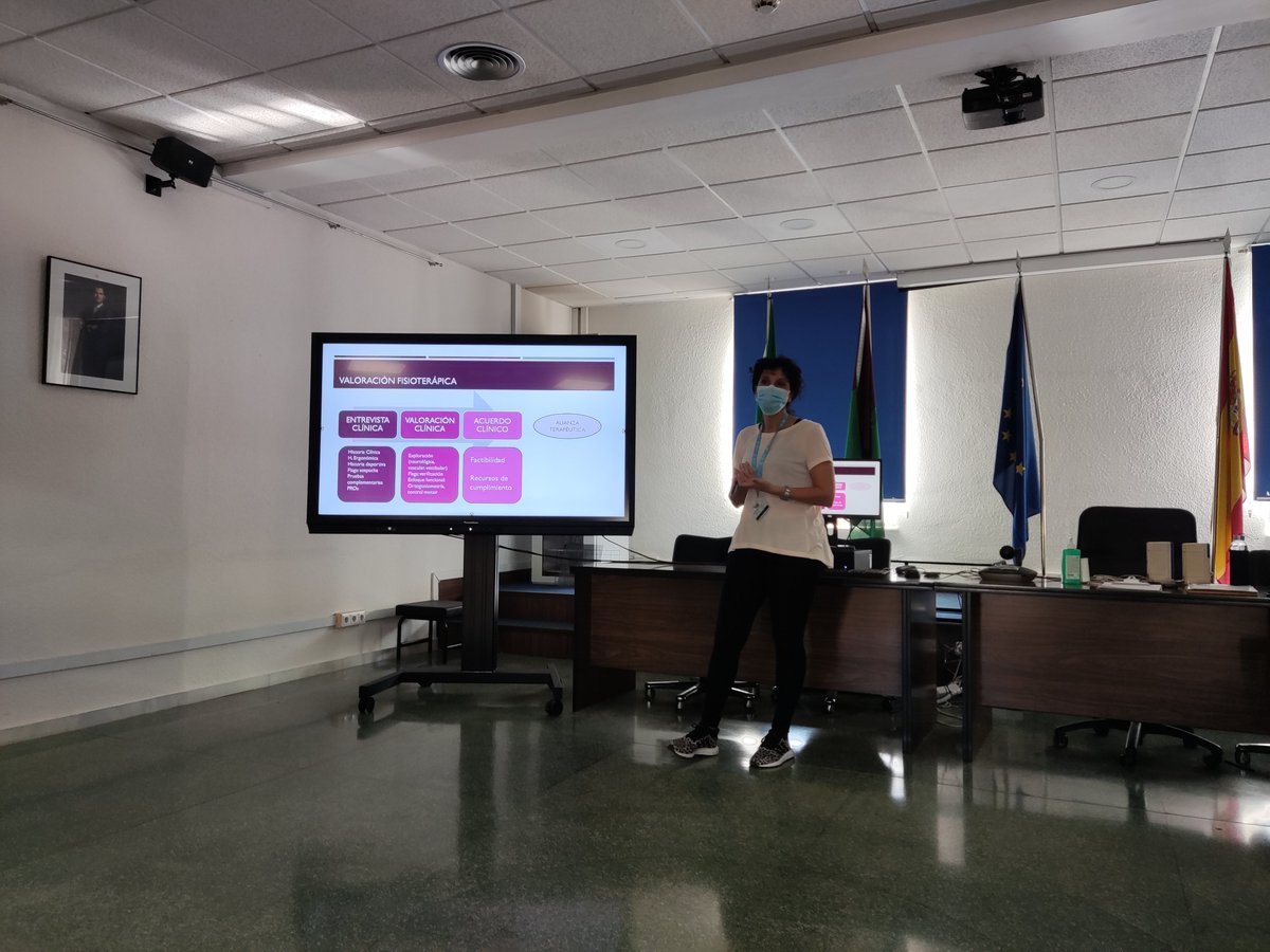 Ordenar conceptos y ganar sabiduría gracias a la formación en ejercicio terapéutico impartida por nuestra compañera <a href="/EspeFisio/">Esperanza Pérez García</a>. Usar las herramientas terapéuticas en el momento óptimo y planificar en base a objetivos factibles y alianza terapéutica. Sumamos para generar salud 💪