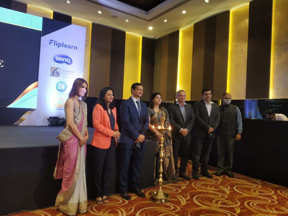 EWPortal's tweet photo. Lamplighting at EducationWorld India Schools of Eminence Awards 2021-22 West Zone at Sahara Star, Mumbai - @AgarkarFatima @summiyay @BhavinEW, Divya Lal, @FliplearnI, Mahesh Soni @BenQIndia, Balkishan Sharma, WorldAcademy of Careers, Mahesh Balakrishnan, @iborganization #EWSoE https://t.co/OygOibvEgj