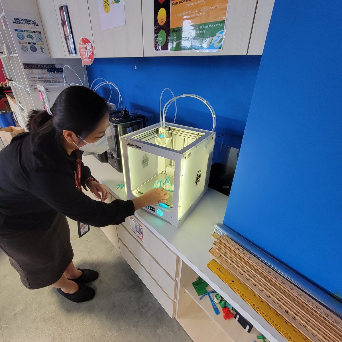 Elaine T tweet media