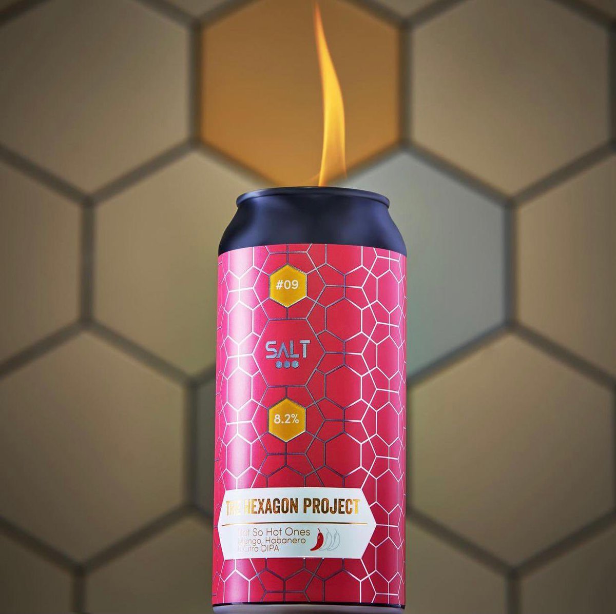 𝐓𝐇𝐄 𝐇𝐄𝐗𝐀𝐆𝐎𝐍 𝐏𝐑𝐎𝐉𝐄𝐂𝐓 #𝟎𝟗 🔥

🌶 Mango, Habanero &amp; Citra DIPA
⚖️ 8.2%

Available in our fridges right now! 🍻

To drink the hot or the not so hot one, that is the question 🧐