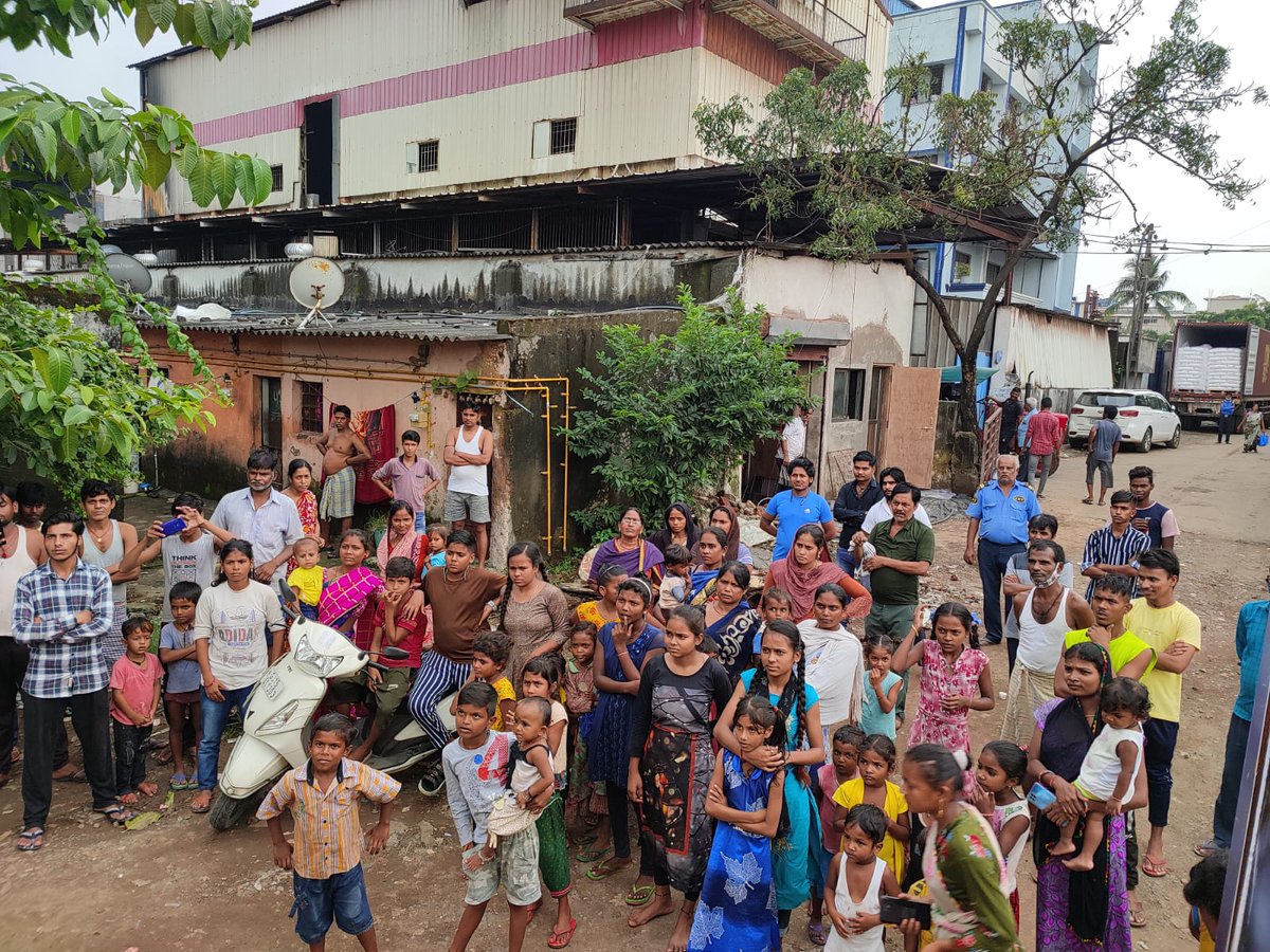 CPSDNHDD's tweet image. Under the &apos;Azadi ka Amrit Mahotsav&apos; the Garba on Wheels a nine days program has been  organised and celebrated by the WCD &amp;amp; SW department on the occasion of Navratri in Daman and Diu Districts. Also, Nukkad Natak has been performed by artists on various topics. @poojajain1344