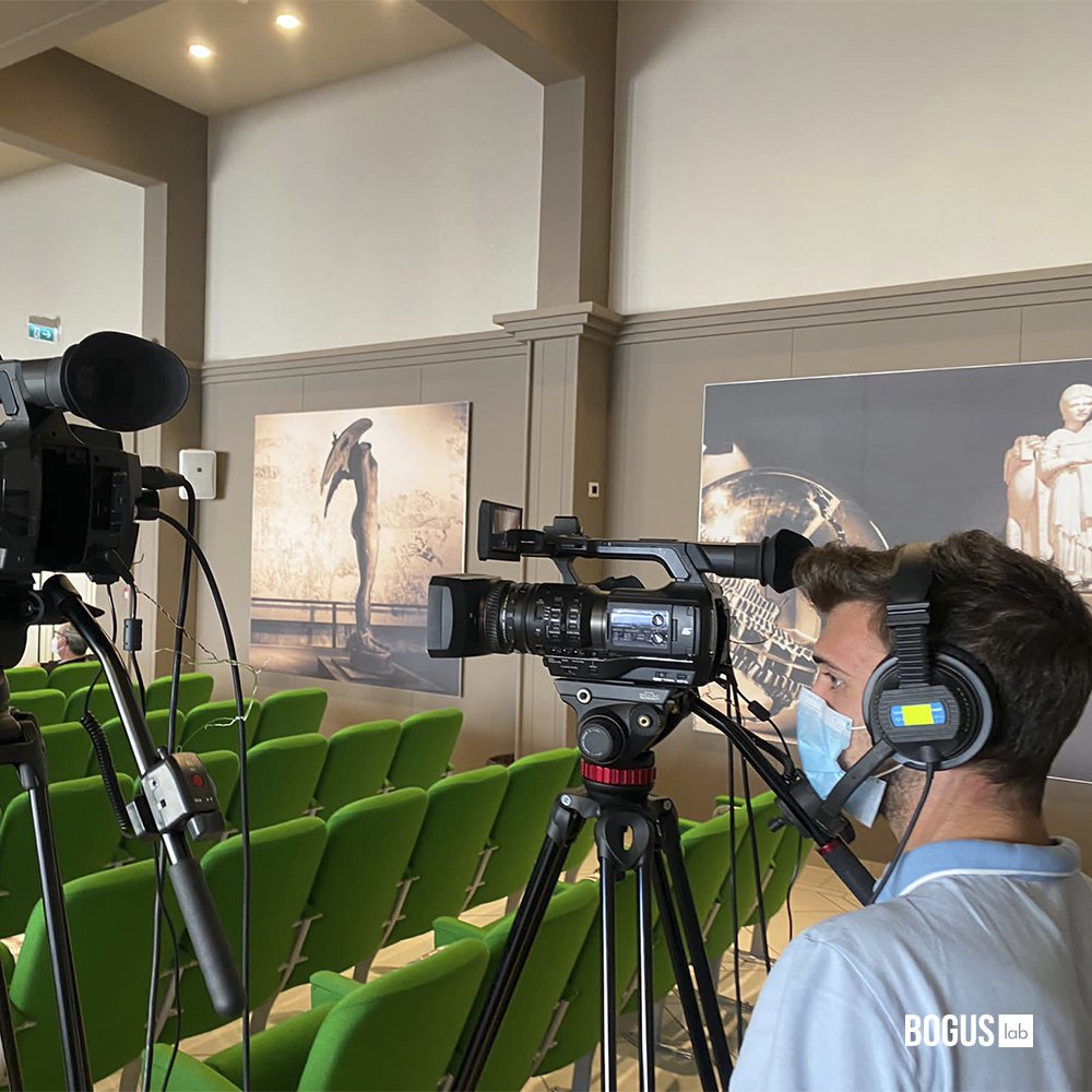 Allestimento e diretta streaming per l'evento "Il digitale a scuola: e gli insegnanti?" di Presente Digitale 🎬

#BogusLab #streaming #direttastreaming