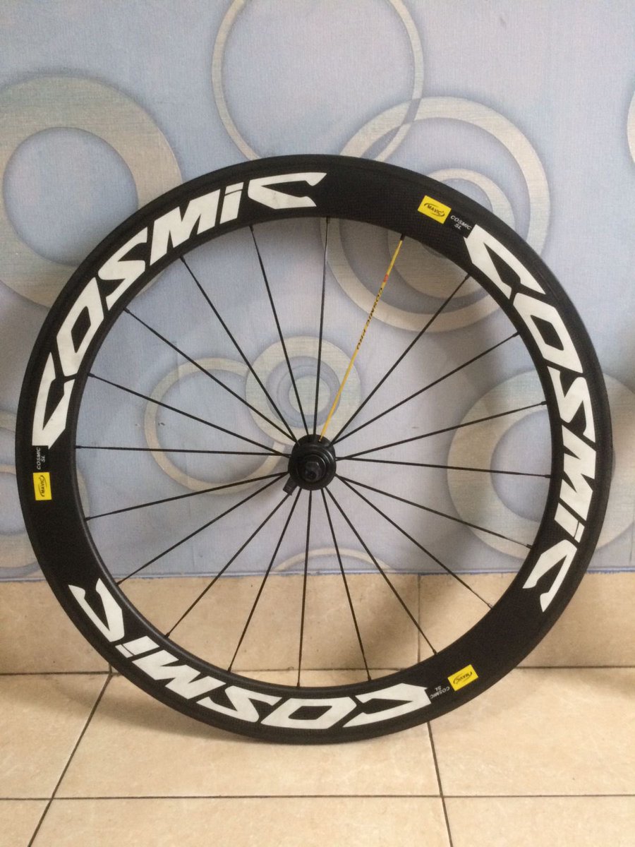 ditolksn's tweet photo. wts
wheelset mavic cosmic sl 60mm
good condition 
8jt
lokasi bekasi
https://t.co/FTDF1y2dz4
#frfjb #fnfjb  #jualroadbike @fnfjb @fix_fixed @fixpart16 @fixieaks @fRBjb https://t.co/B74vcHYfA0