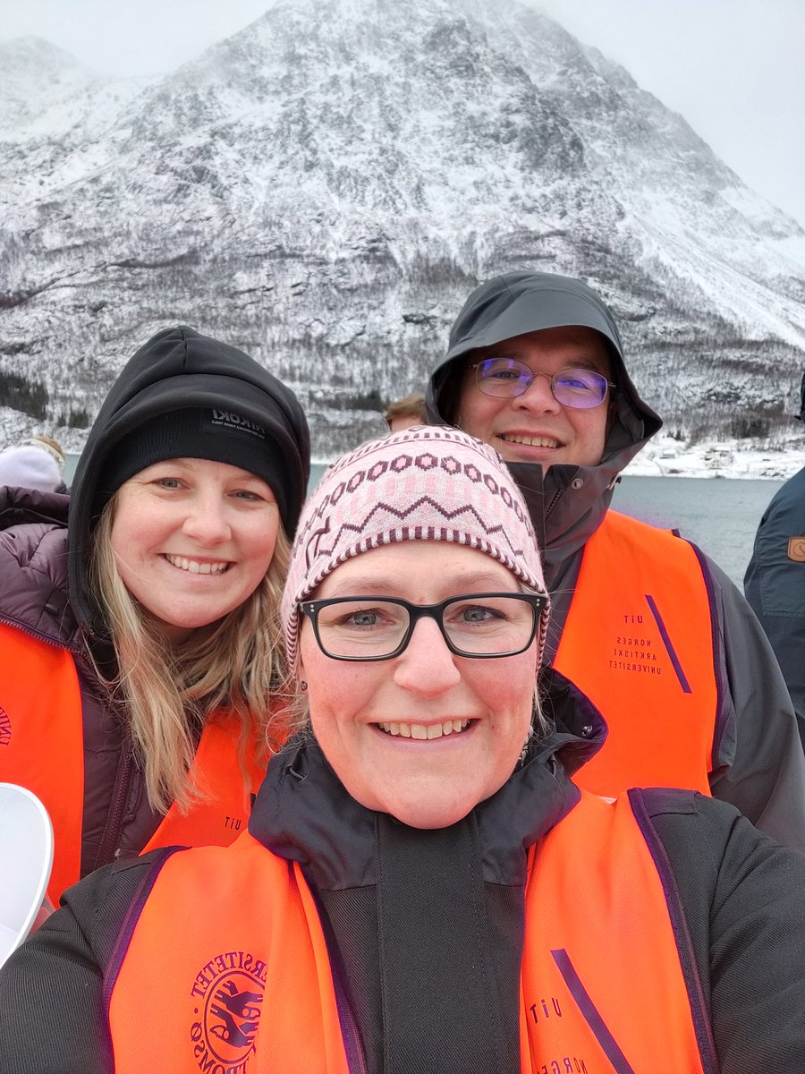 SeismoThilde's tweet photo. @iEarth_no #geohazards #students and #teachers from @uibgeo, @unioslo_mn and @UiTNorgesarktis  visiting the #LyngenAlps. Thanks @LandslideLouise for arranging! https://t.co/v96unnmcXH