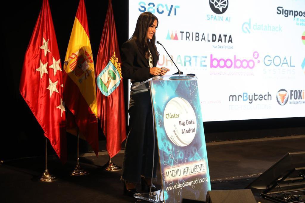 begonavillacis's tweet photo. Que @FinancialTimes considere a Madrid la 6ª mejor ciudad de Europa para emprender o que tengamos la 4ª mejor estrategia digital según @fDiIntelligence no es casualidad

Es resultado de nuestra apuesta por la innovación, de la que he hablado hoy en la II Jornada @ClusterBigDataM https://t.co/bC1hA0cm66