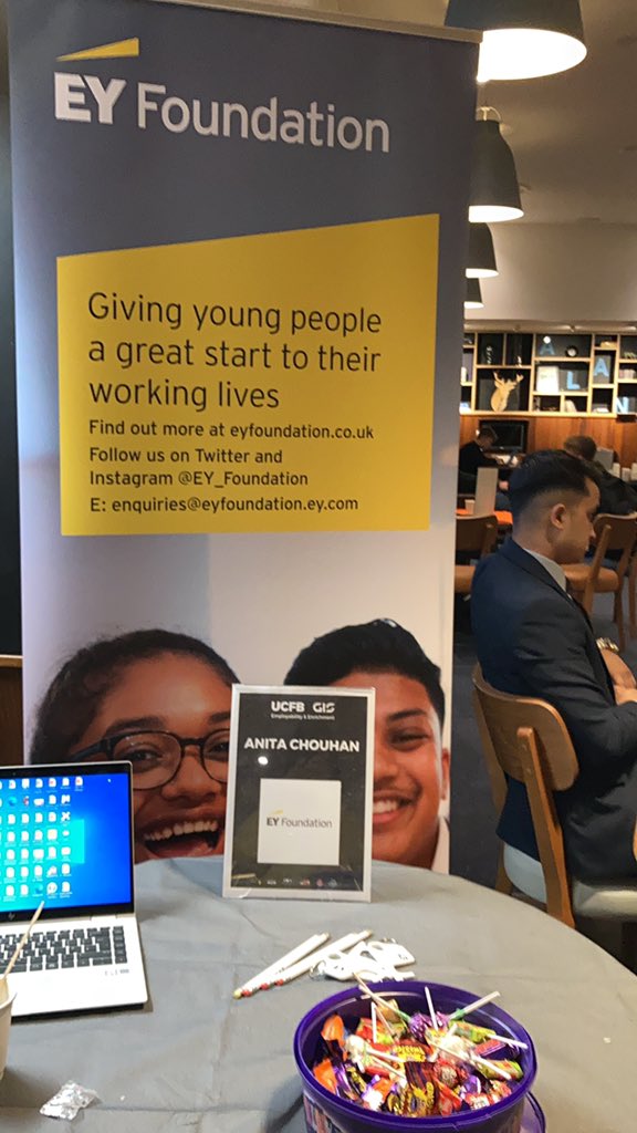 Amazing networking event @UCFB_EE_Etihad, so nice to see so many enthusiastic young people @EY_Foundation