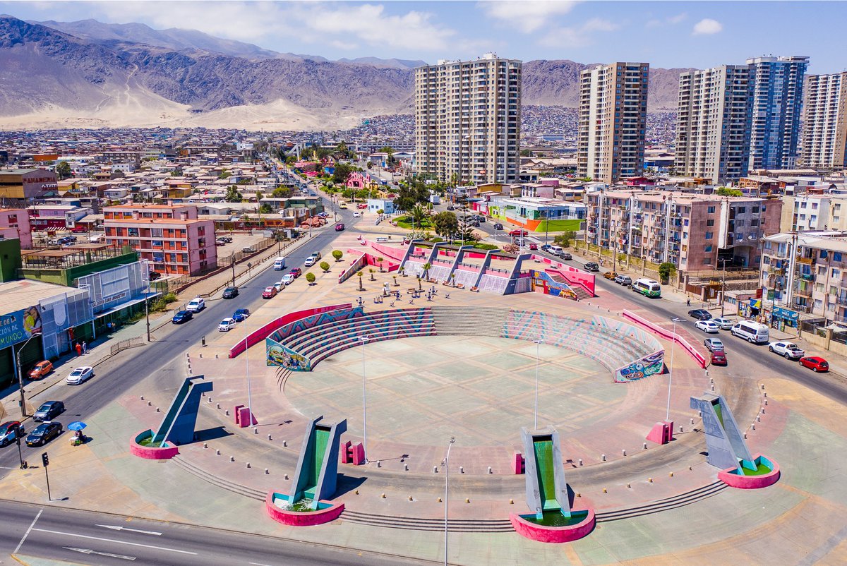¡Feliz miércoles #Antofagasta! 
Les deseamos una excelente mitad de semana 🙌. 

📸Parque Nicolás Tirado. 

#DisfrutaAntofagasta #LaPerlaVuelveABrillar✨