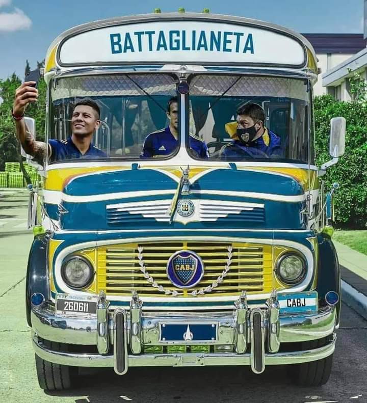 Hachalado's tweet photo. Esperando esta noche para ver a @BocaJrsOficial https://t.co/dXrVzdMLhm