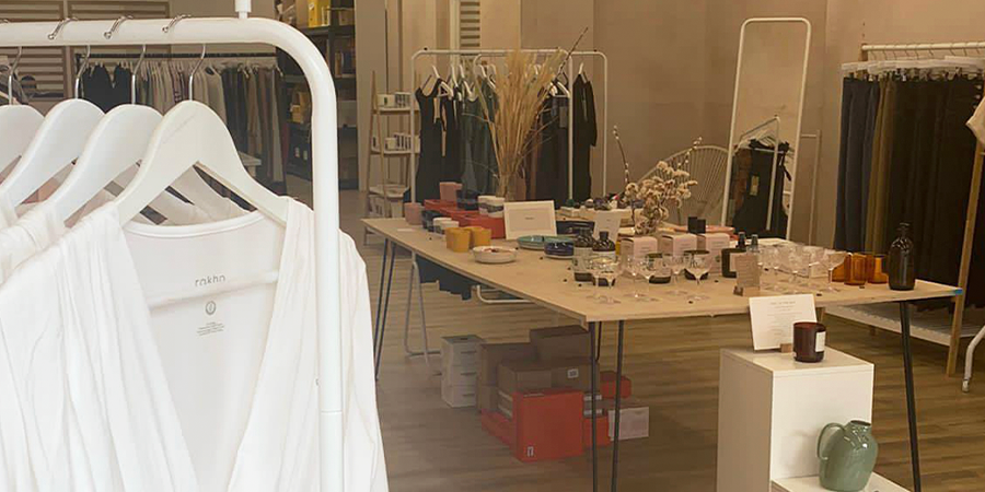 RakhaLtd's tweet photo. We love meeting the variety of friendly, vibrant customers that visit the @rakhaofficial store every day 🤍 

Proud to represent #muswellhill

#rakhaofficial #onepercentfortheplanet #onepercentfortheplanetmember #sustainablestyle #sustainablefashion #muswellhillmums https://t.co/w8ym2cx5fY
