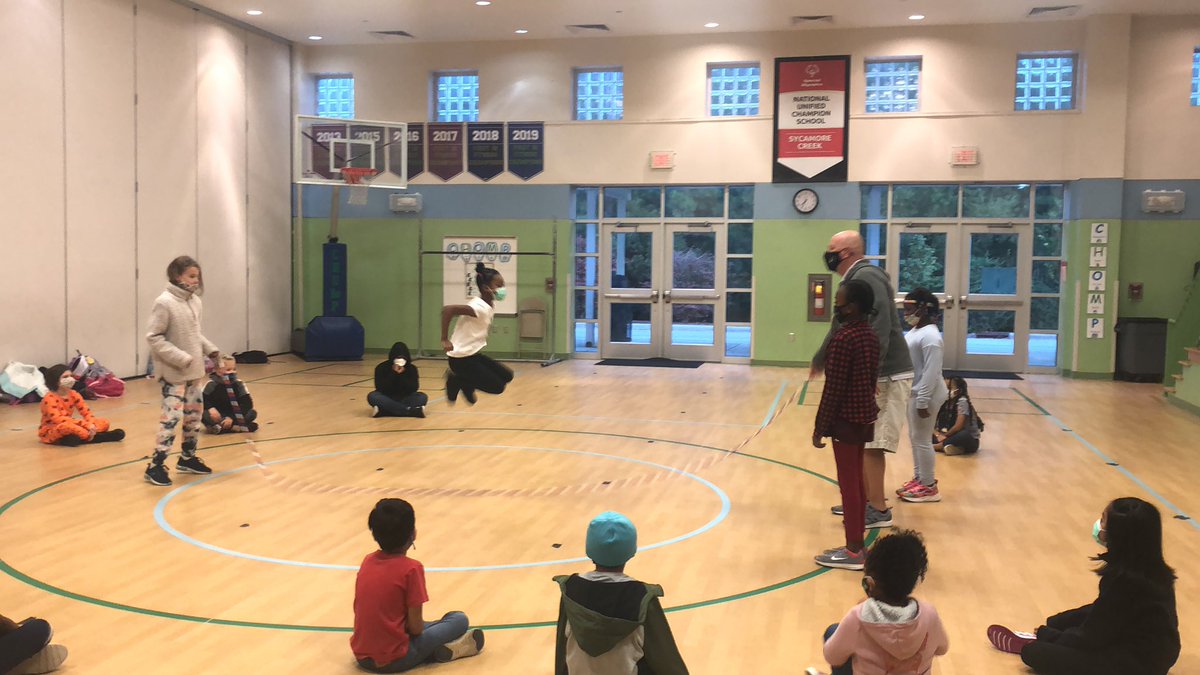 Did you know we have a bus that drops off at 7:25 every day? Thank you Mr. Miller for taking time with these students to start their day with some exercise! #goingtheextramile #outsideworkhours <a href="/SycamoreCreekES/">Sycamore Creek ES</a>