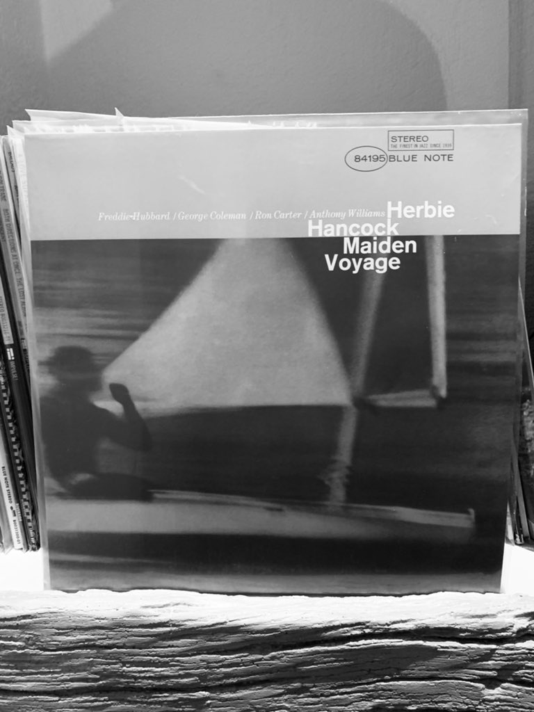 JazzPerigord's tweet photo. One of my favorite jazz records. Reissu 2021. Trankil you @bluenoterecords @herbiehancock #jazz #jazzmusic #vinyladdict #vinylrecords #vinyljunkie #Spinning #jazzvinyl https://t.co/4s640oE8LX