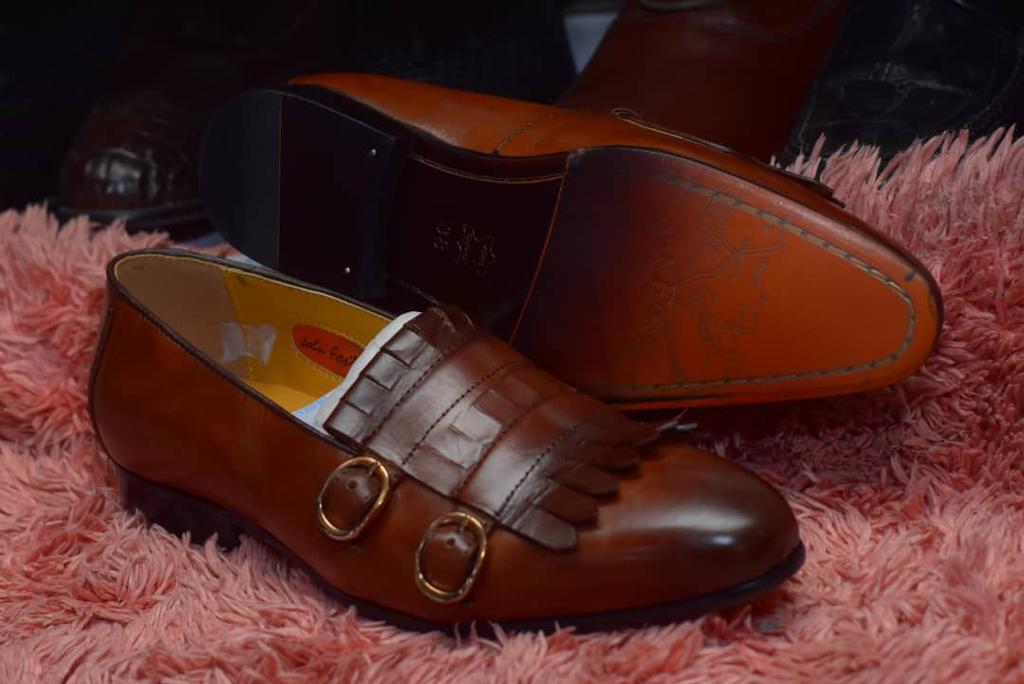 vente27's tweet photo. #solde_chaussure_80$
Contacter nous sur WhatsApp au +243904682789 pour voir tout le catalogue, consulter tout notre  compte Twitter 
Livraison à domicile https://t.co/wS1lK3z3bw