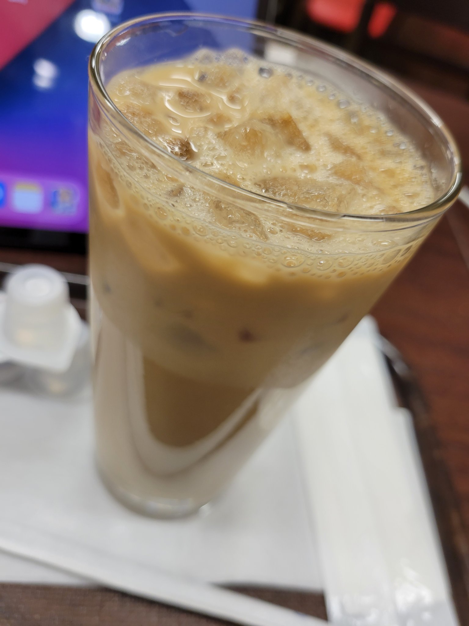 ボブ ネージュ 爛れた生活の報告アカウント 仕事終わりのカフェラテ ココアとカフェオレとカフェラテとコーヒー牛乳の違いがわからない ネージュさんでした T Co Gcikxqprkd Twitter