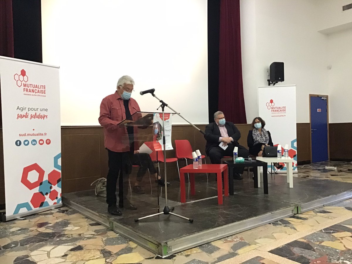 MutualiteSud's tweet photo. Ouverture du colloque « À votre écoute » à Château-Arnoux par René Villard le maire de la ville. La journée sera consacrée aux questions de santé pour les seniors et à l’enquête réalisée par la Mutualité française Sud. 
#mutalite #colloque #enquete #senior https://t.co/nSo149hudV