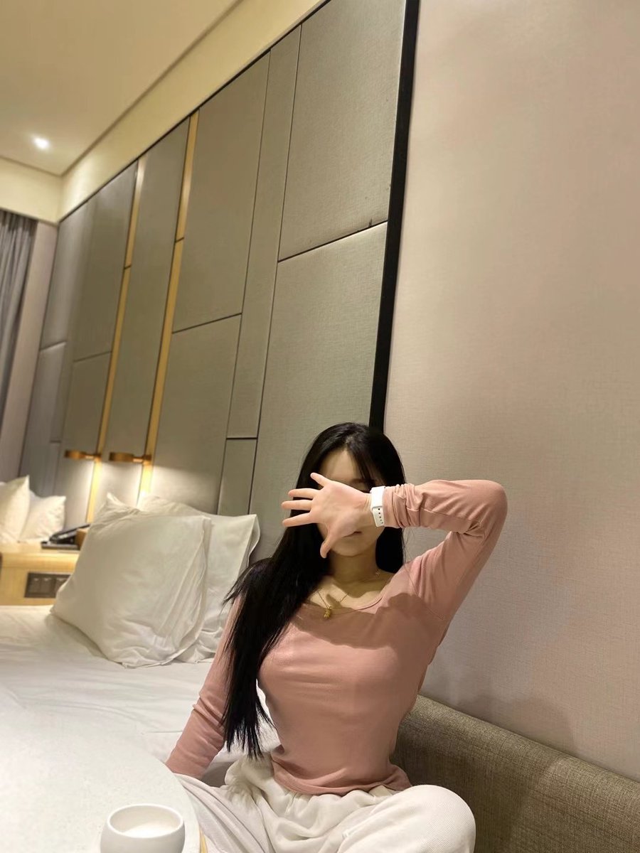 XCB936's tweet photo. 一个人耕地很累，耕一片更累 https://t.co/n9Q9EzjIJ1