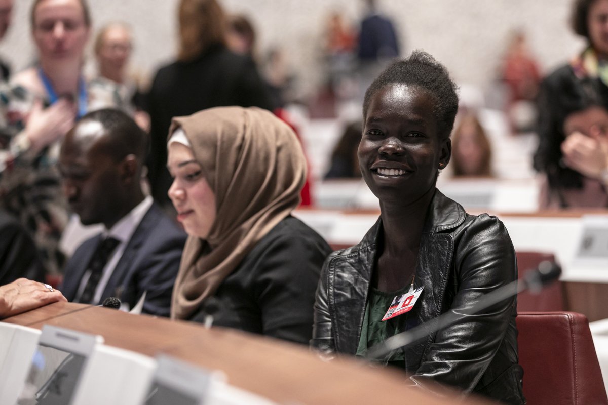Are you a young person aged 18-35 affected by displacement, active in your community &amp; passionate about contributing to social change?

You can join a youth dialogue in the processes of the Global #Refugee Forum.

Sign up here: drc.ngo/our-work/what-…

Deadline: 22 October #GRF