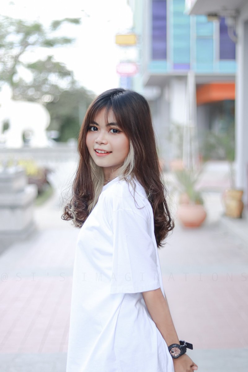 sthuhtet5's tweet photo. In frame - mnmn.581187

📸 - https://t.co/iCWKurd5eK

#portraitphotography #lightroom #ootd #ootdmyanmar #cute #Myanmar #Burma #asian #asiangirls #siimaginations #myanmargirls #mandalay #visual #portrait #naturallight https://t.co/2yF4qgExmp