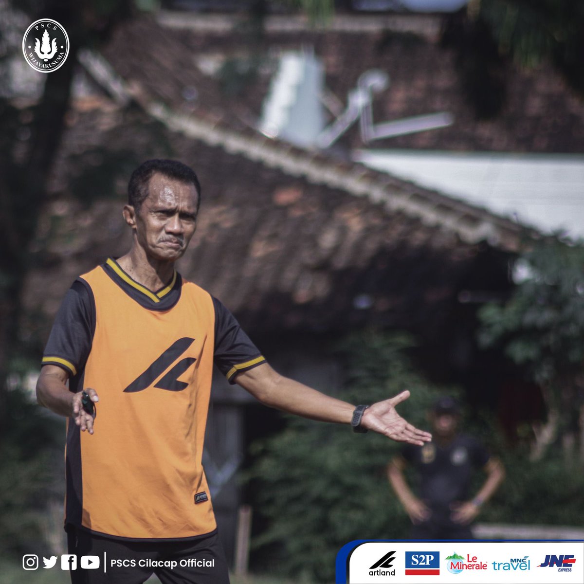 pscscilacap's tweet photo. 𝕋𝕣𝕒𝕚𝕟𝕚𝕟𝕘 𝕊𝕖𝕤𝕤𝕚𝕠𝕟

Jangan pernah lelah untuk terus berlatih demi sebuah kebanggan 💙🦈

#pscscilacap 
#hiuselatan https://t.co/NRweM4AsyY