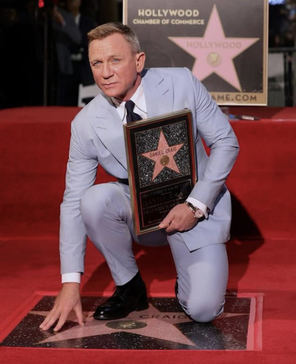 This is the first man in the cinema and the pride of England 🇬🇧