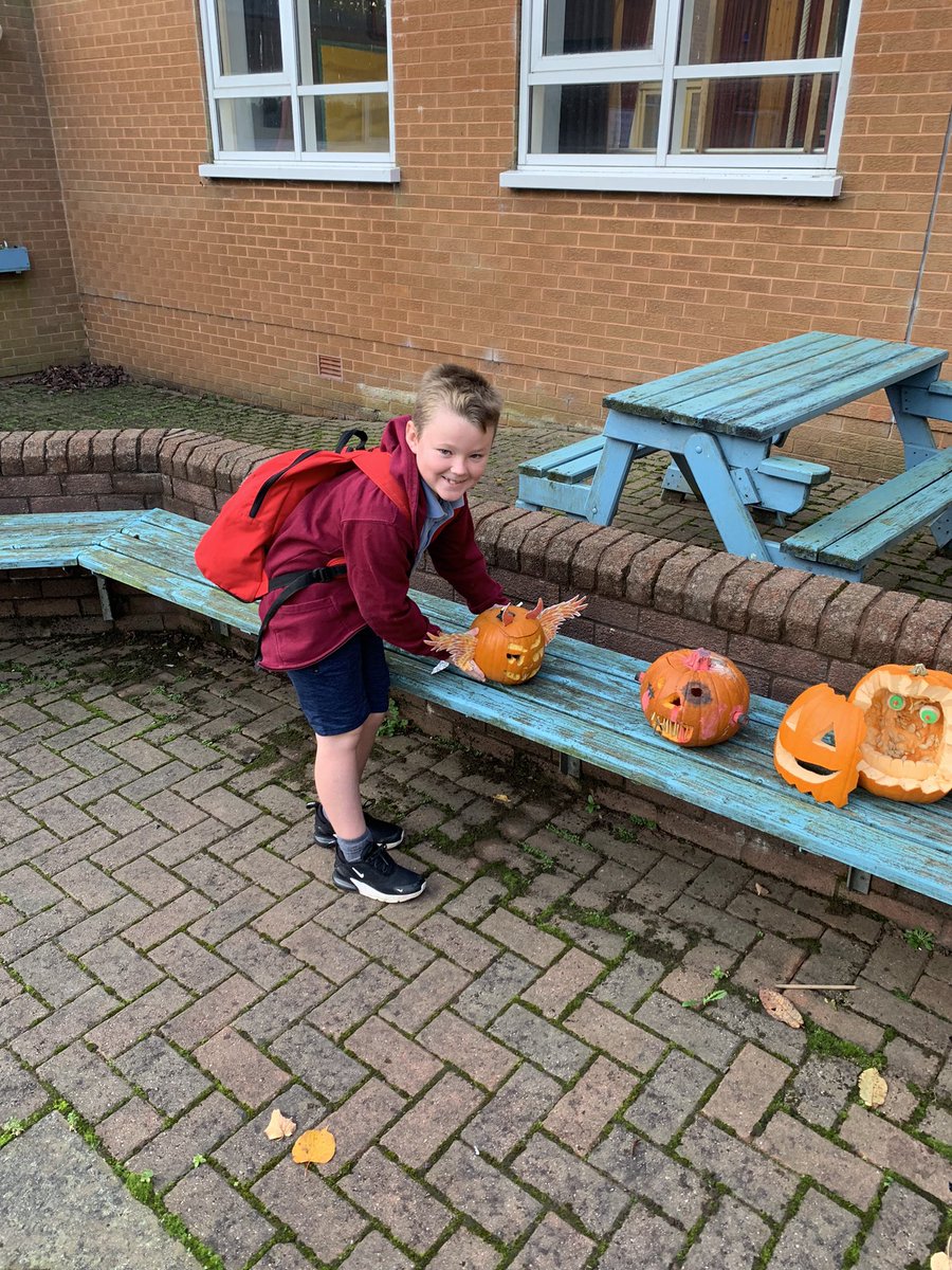 AndrewsMPS's tweet photo. Good morning, everyone. It’s pumpkin day! Thanks to everyone who’s been carving &amp; creating so feverishly at home. You’re all winners! https://t.co/U3l8jD00zH