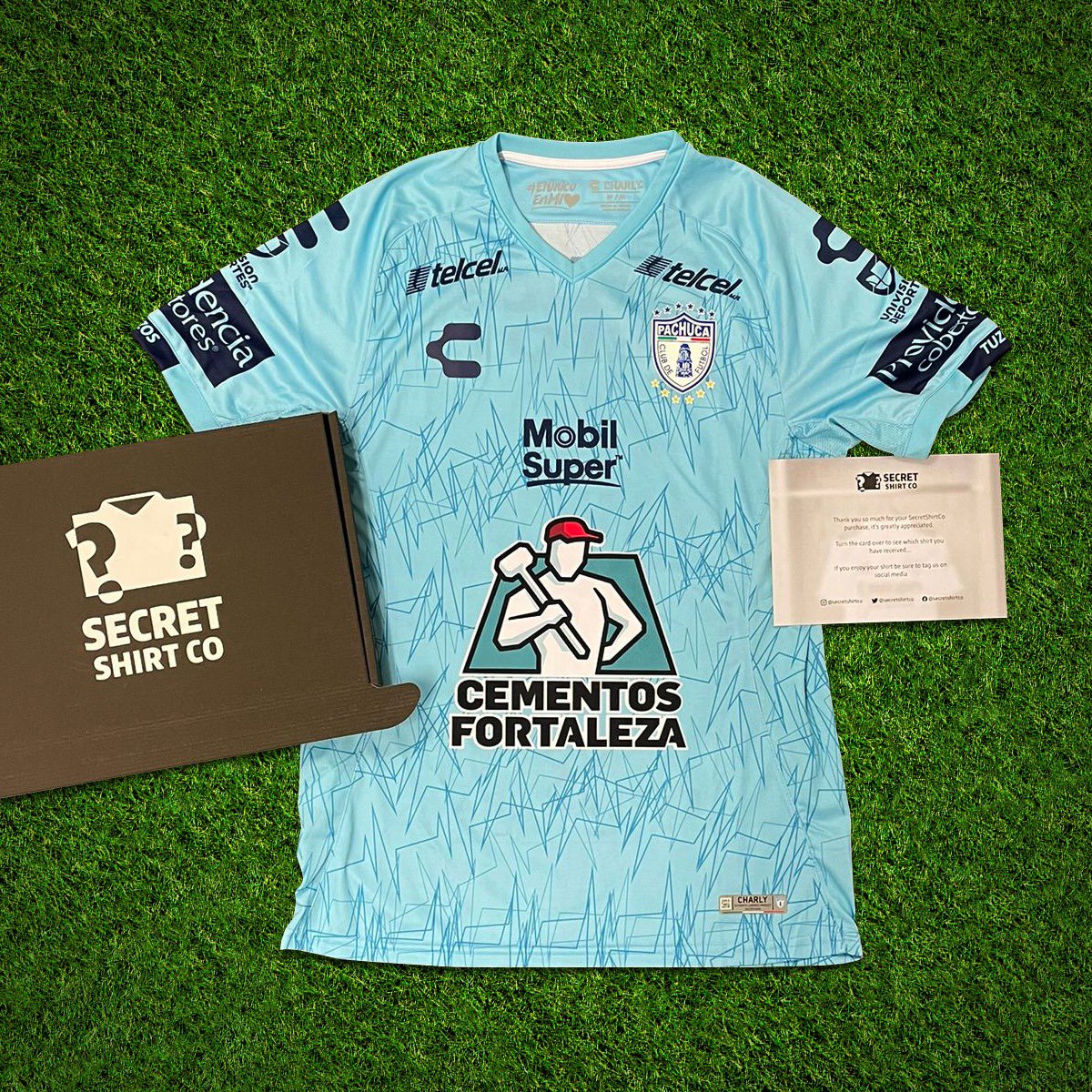 secretshirtco's tweet photo. If Chelsea beat Malmo tonight we’ll giveaway a https://t.co/0dDyzv85B2 box 📦

To enter 👇

🔄 Retweet this tweet
🤝 Follow us

Good luck! https://t.co/Uq9kfEXKOK