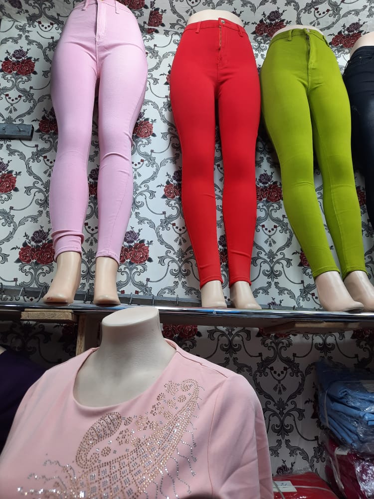 Magut_N's tweet photo. Leo ni mashujaa day na lazima hustle ijipe . Amazing prices for body shapers trousers. Get one @650 plus free delivery within Kasarani n Roysambu Call 0790252030 https://t.co/rjs52zRIDX