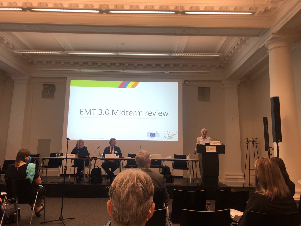 SusanaValdez's tweet photo. Now Sonia Vandepitte (also known as my supervisor during my PhD at Ghent) asks us to reflect about the midterm review. #EMTnet https://t.co/27Mo2EkawI