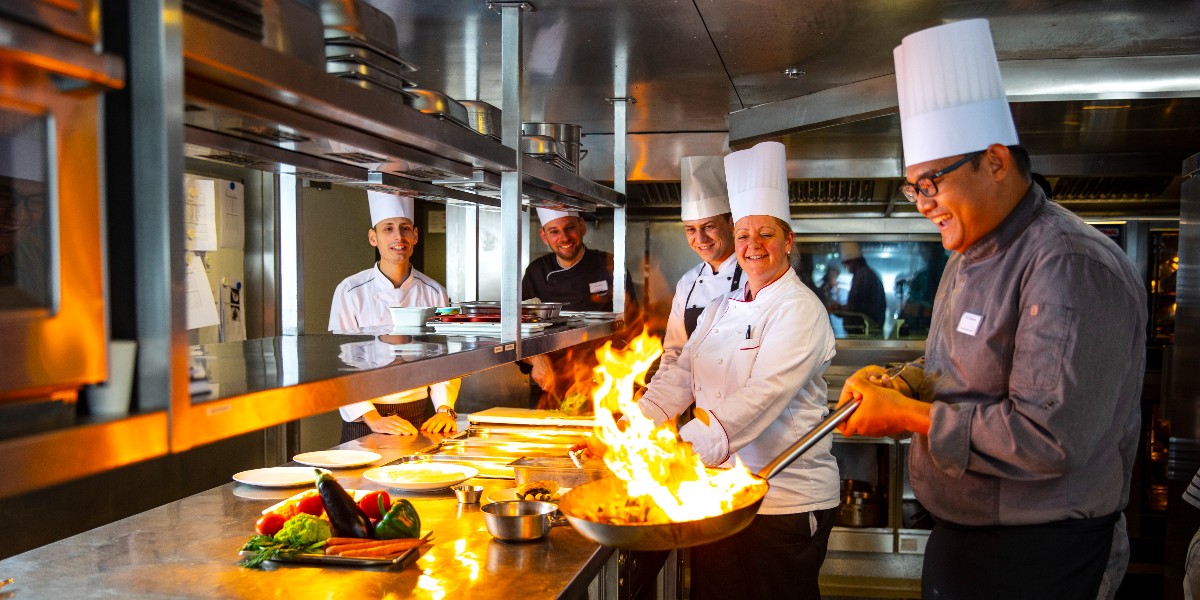 ScenicLuxury's tweet photo. Today is International Chefs Day — we’re taking a moment to celebrate our dedicated culinary team whose knowledge of global flavours and gourmet nuances adds a special element to each of our luxury cruises.
#WorldChefsDay #rivercruise #oceancruise #worldclasschefs https://t.co/3dOg4GluFu