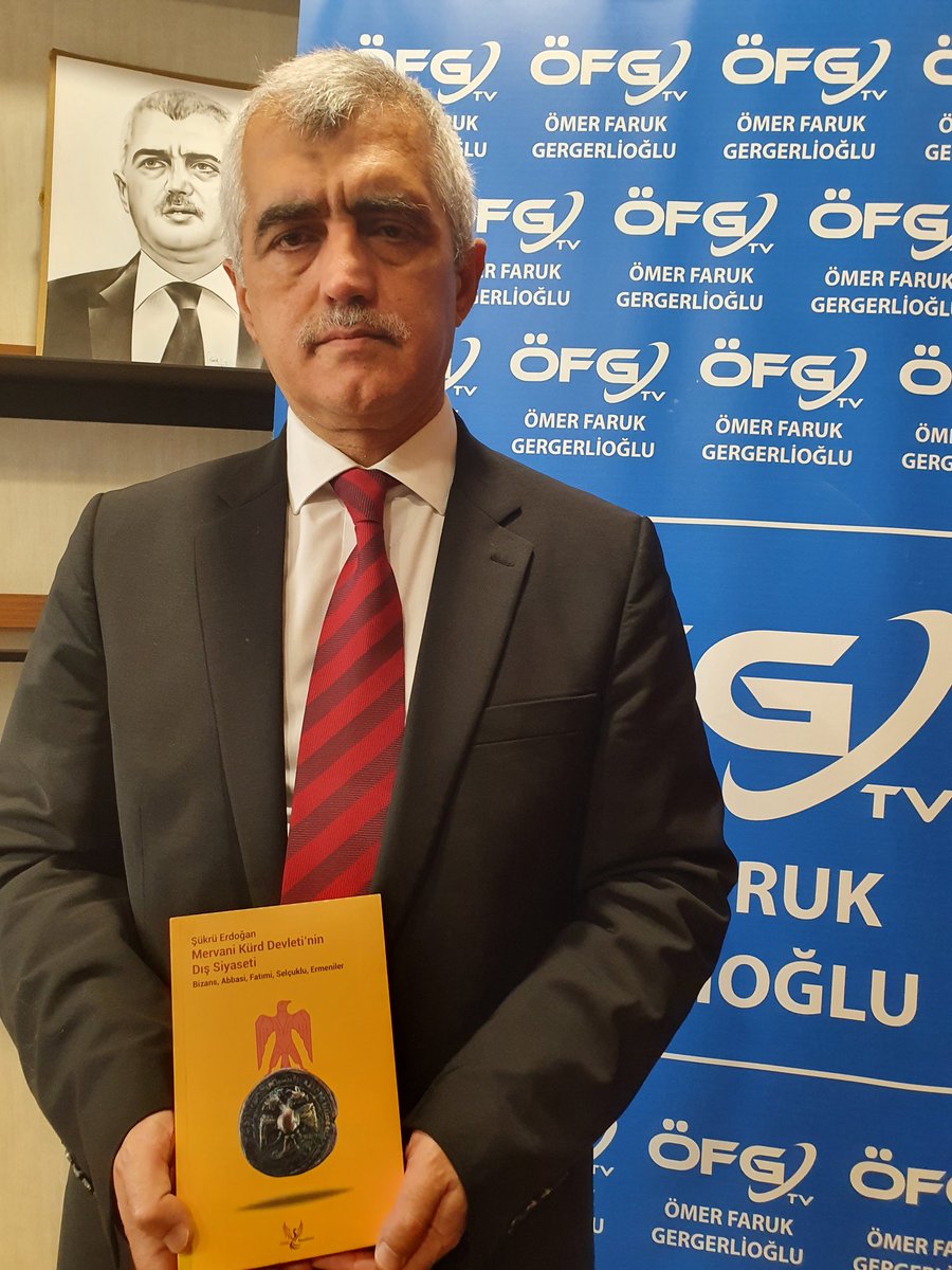 gergerliogluof's tweet photo. Araştırmacı, yazar Şükrü Erdoğan "Mervani Kürt devletinin dış siyaseti" adlı kitabını yollamış.

Bu değerli çalışması için emeklerine sağlık, teşekkür ederim. https://t.co/8UxjGL9pHO