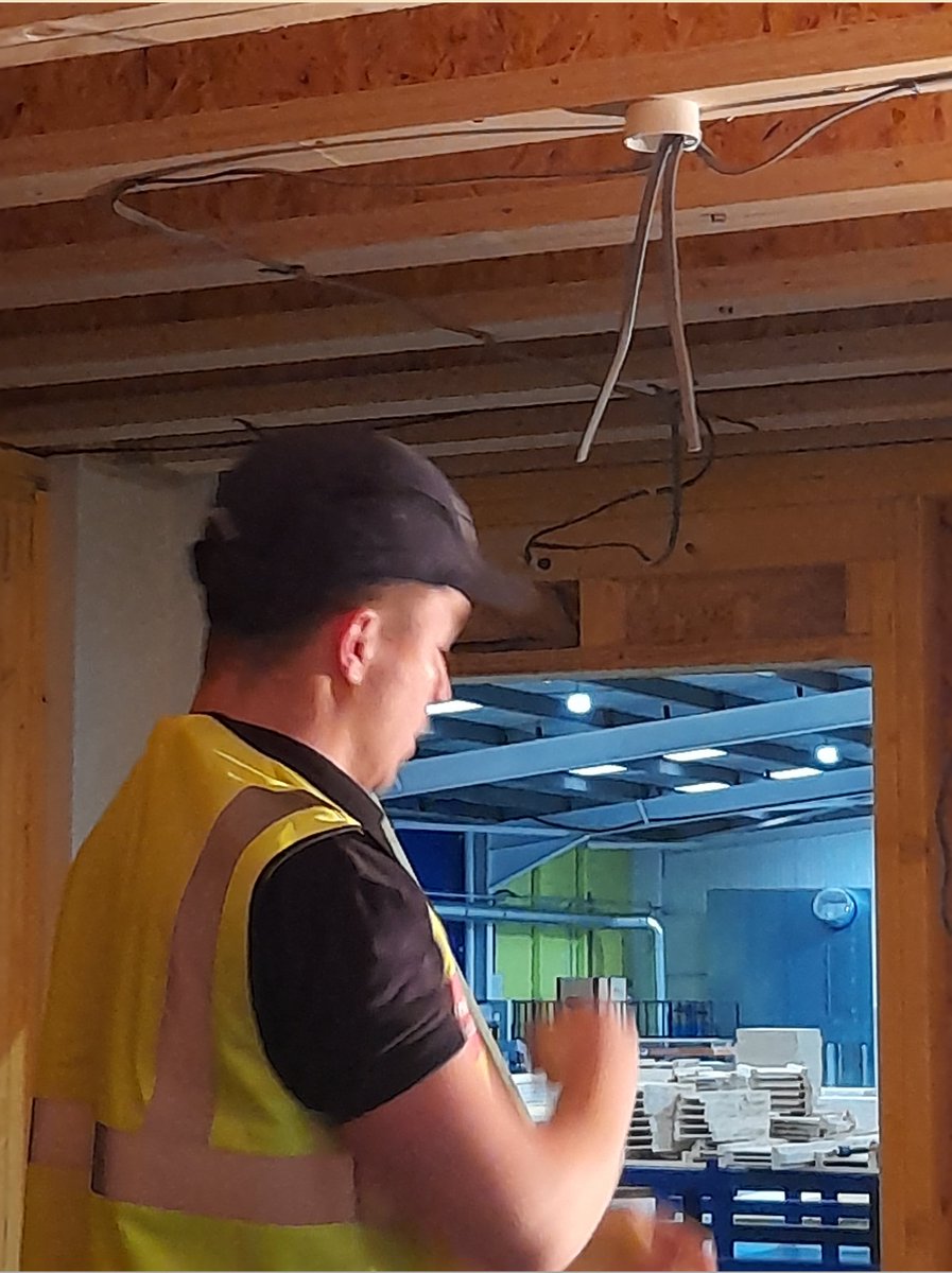 RebeccaTQ75's tweet photo. Great to see the new premises Celtic Offsite taking shape and our apprentices helping to create an exciting and great place to work. This will allow the apprentices to gain a wealth of experience and build on confidence helping them on their journey. @UnitedWelsh @CelticHorizons https://t.co/y0m2d79x1Z