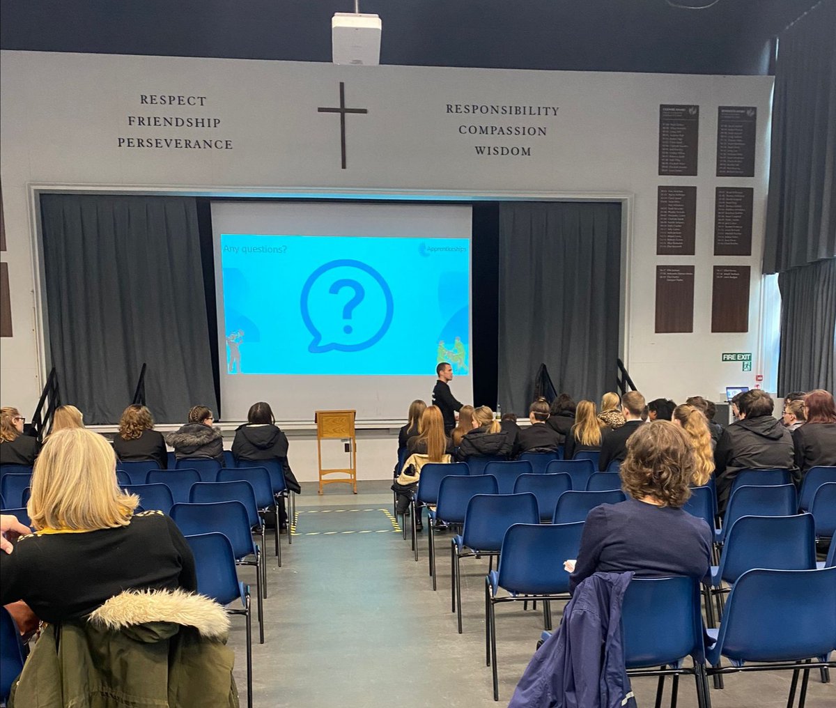 workpays's tweet photo. Thanks to @William_Farr for welcoming the #ASKMidlands team to their school yesterday for a talk about apprenticeships for their year 11 students. It was great fun! See you next time for more talks and workshops about #Apprenticeships and employability skills. https://t.co/d0Ys5SzaIZ