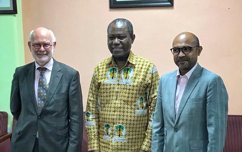 EuropeInGhana's tweet photo. #EU Ambassador @IrchadR @EuropeInGhana had a courtesy call yesterday at the Ghana Cocoa Board @ghcocobod together with the Netherlands Ambassador to Ghana @Verheul_Jeroen to continue and deepen our dialogue on Cocoa Sustainability. #CocoaTalks 🌳🍫🤝💚

￼

￼
￼
￼ https://t.co/uHc0R13USU