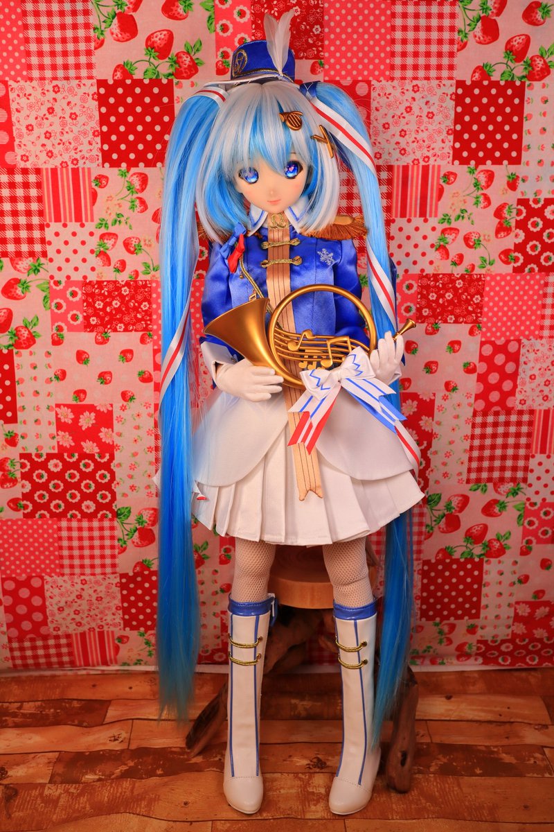 kurokuma_pochi's tweet photo. まゆしぃに雪ミク「Snow Parade」セットで雪ミクしぃになってもらいました。
１年越しの夢が叶いそうで胸が高鳴っております(*´ω｀*)

#うちのこかわいい　
#Snowparade　
#ホルンちゃん https://t.co/tmyyszke8u