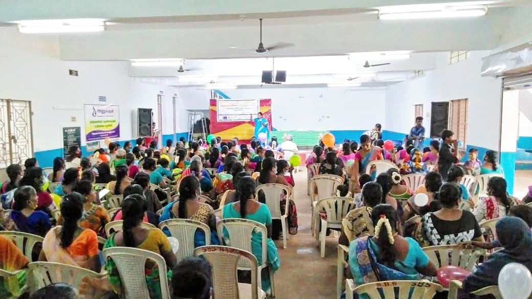 HomeNet_SAsia's tweet photo. #happeningnow Around 300 members have gathered to mark International Home-Based Workers Day, 2021 at SAVE, Tirupur!
Here are some visuals of the colourful celebration held at @savengotirupur !
#oct20hbw #homebasedworkers #internationalhbwday #workersrights https://t.co/rgxmHueHau