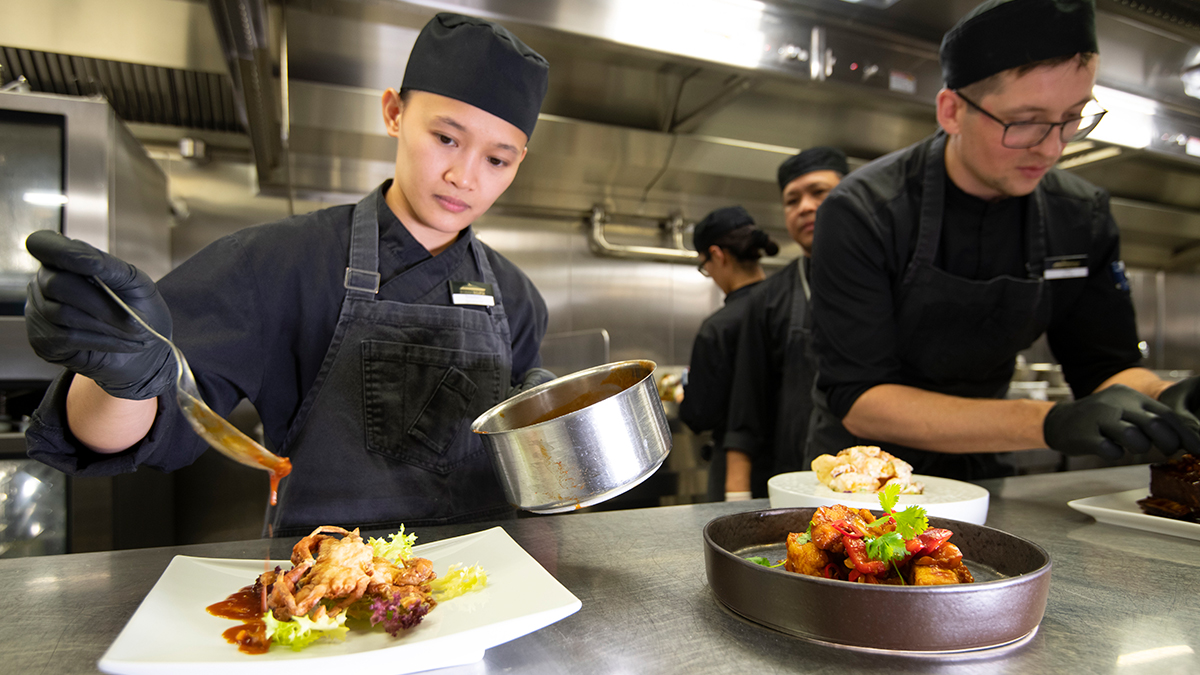 ScenicLuxury's tweet photo. With more than 38 chefs originating from over 15 countries, your talented Scenic Eclipse culinary team creates more than 3,200 recipes inspired by the destinations we visit....
#WorldChefsDay #rivercruise #oceancruise #worldclasschefs https://t.co/UOyruTgHbj