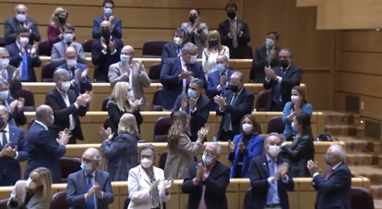 ppbalears's tweet photo. 🚨 El RÈGIM FISCAL ESPECIAL DE BALEARS SURT ENDAVANT AL SENAT. La iniciativa del @ppbalears ha estat aprovada i s’inicia la tramitació com a llei malgrat els vots en contra del PSOE i dels senadors d’Armengol. Dia històric per Balears!!
👏👏👏
#CentratsenlAlternativa https://t.co/g0dLkU1st9