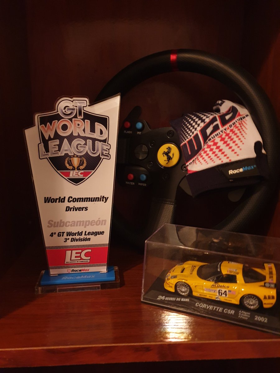 #Simracing #FelizMiercoles #PS4 #PS5 #GTSport #GranTurismo7 

Aquí os dejamos el Premio del Año Pasado en el <a href="/lecesports/">LEC Esports</a>  por el equipo de GTSPORT. 

Motivación  para los chicos de este año en 4a Div.

A por ello Campeones